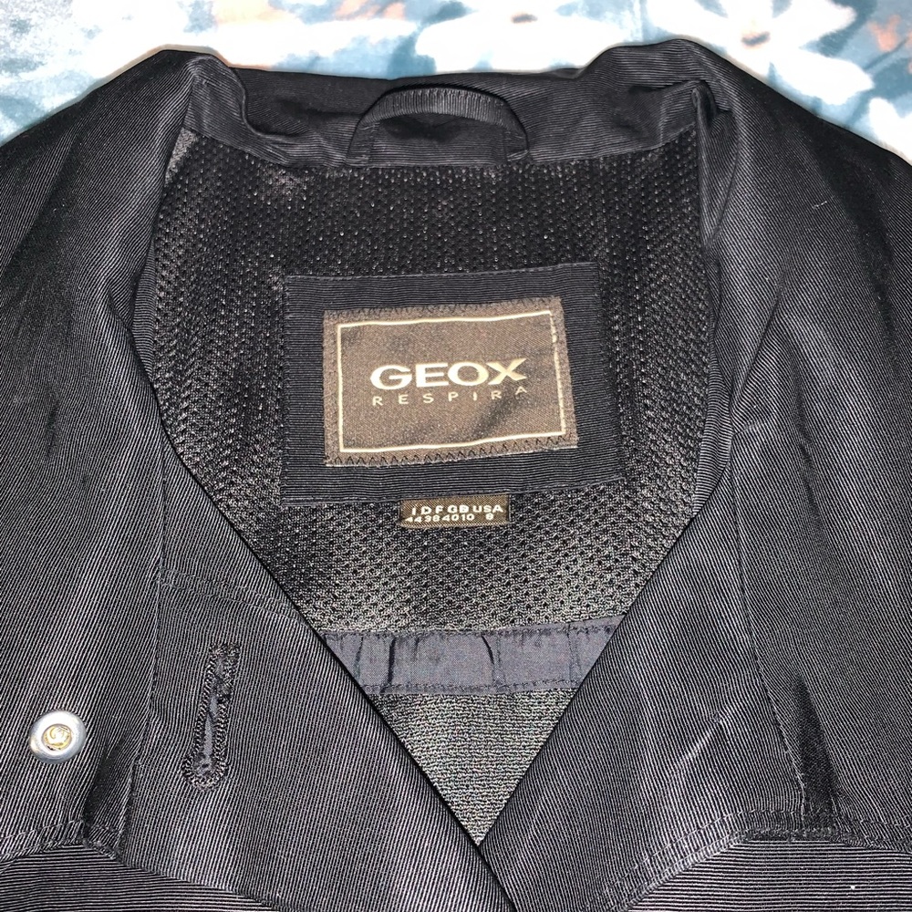 GEOX. Respira Breathable Jacket. Button front w/ wrap tie. Sz 8 - Picture 6 of 14